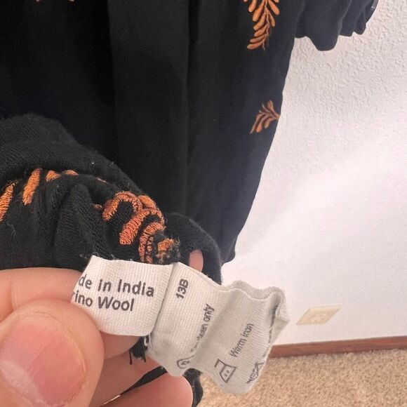 Megan Park Black w/ Orange Embroidered Leaf Print Button Down Merino Wool Long S - Picture 11 of 11